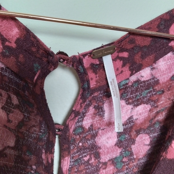 Free People Red Floral All The Right Ruffles Romper Size Small - Picture 12 of 15